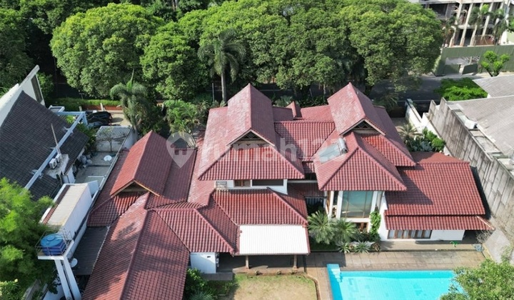 Rumah di Jl Duta Niaga Raya, Pondok Indah, Jaksel