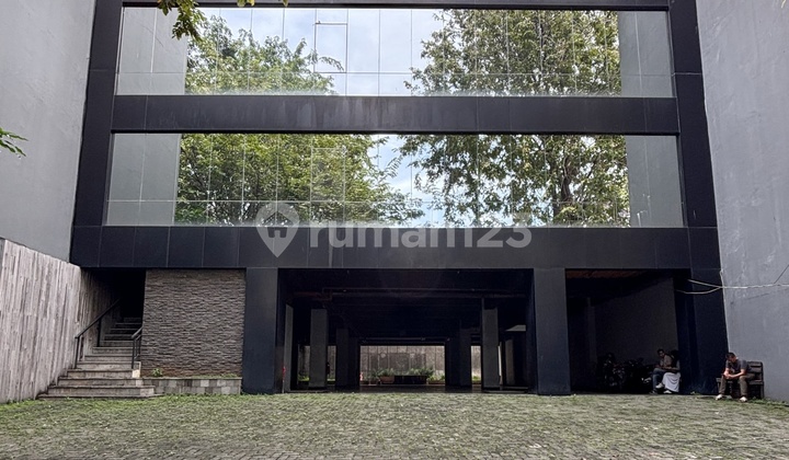 GEDUNG KOMERSIAL SIAP PAKAI di Jl TAMAN KEBON SIRIH, JAKPUS