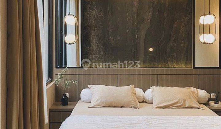 Dijual Rumah 3 Lantai Grand Puri Grisenda Sudah Renovasi Hadap Selatan 1