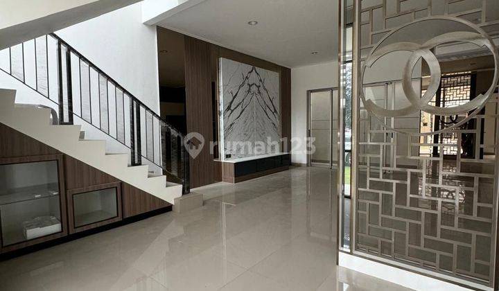 Disewakan Rumah Semi Furnish Bagus Di Pik 2 1