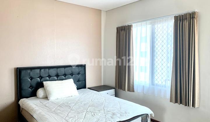 Disewakan Apartment Furnished 3 BR Siap Huni, Nyaman Aman Bersih