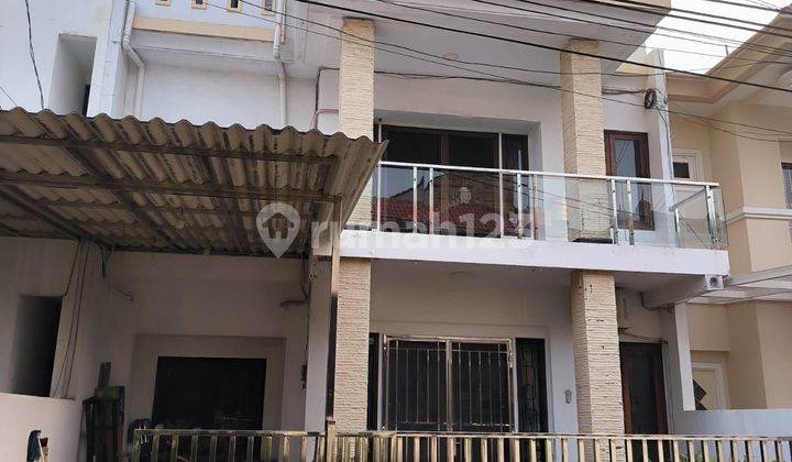 Dijual rumah 2,5 Lantai di Mutiara Taman Palem Cengkareng Jakbar