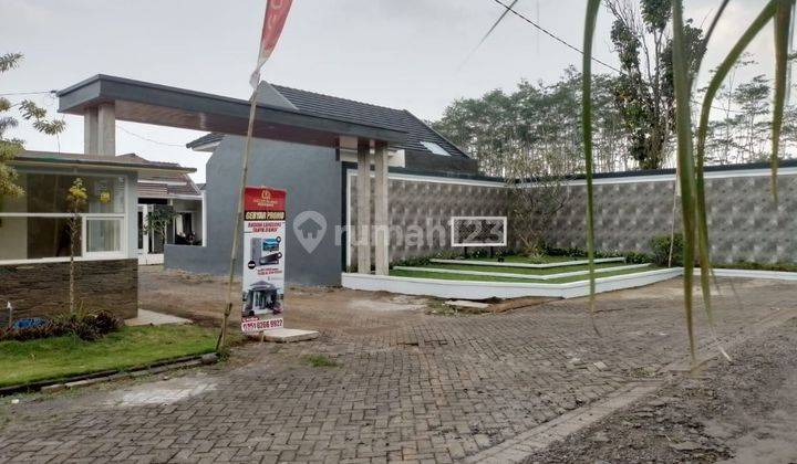 Rumah minimalis modern dekat Bonderland Waterpark Pakisaji Malang 2