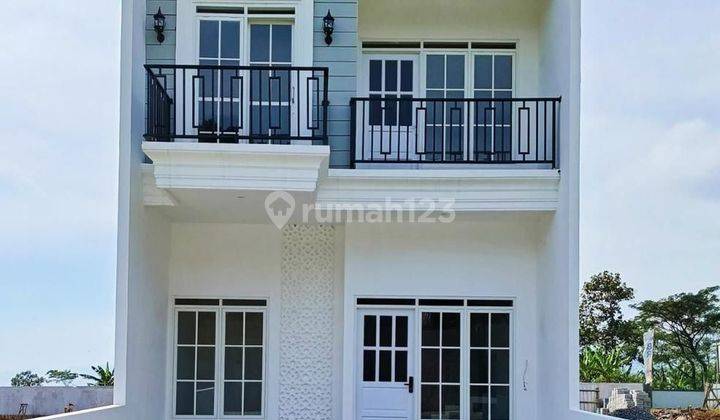 Rumah villa modern 2 lantai dekat kebun teh dan exit tol Lawang 2