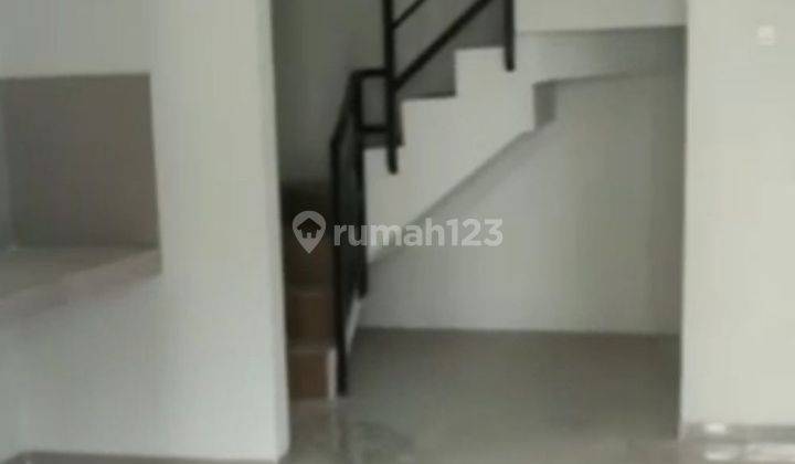 Rumah villa modern 2 lantai dekat BNS dan Jatim Park 2