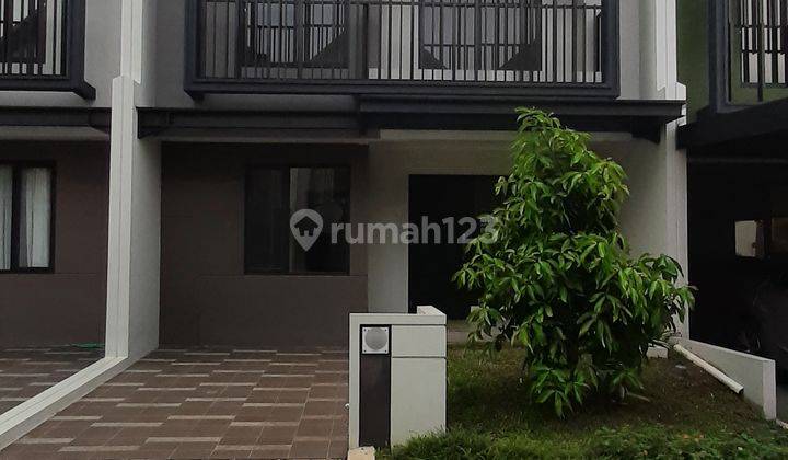 Disewakan Rumah Baru Di Cluster Leonora Summarecon Serpong, Tangerang 1