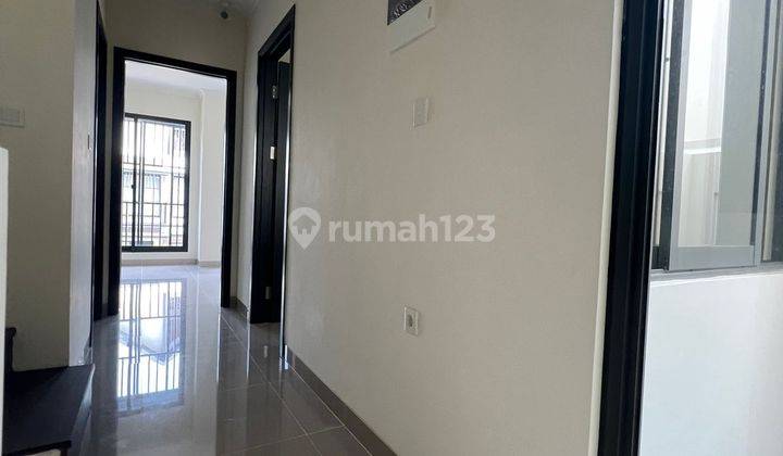 Dijual Rumah Baru Di Summarecon Serpong Cluster Leonora 2