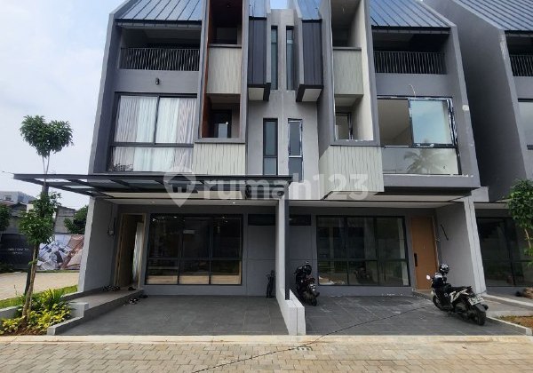 For Sale: Luxury House in Pondok Labu South Jakarta