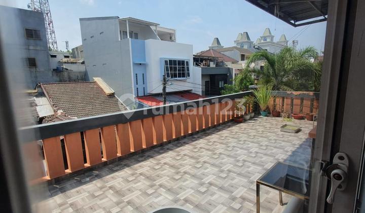 Ready-to-Occupy 2.5-Story House in Gading Nias, Kelapa Gading, North Jakarta 2