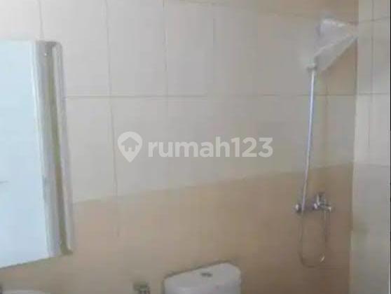 Rumah 2 Lantai di Jgc Cluster South Thames Cakung, Jakarta Timur 2