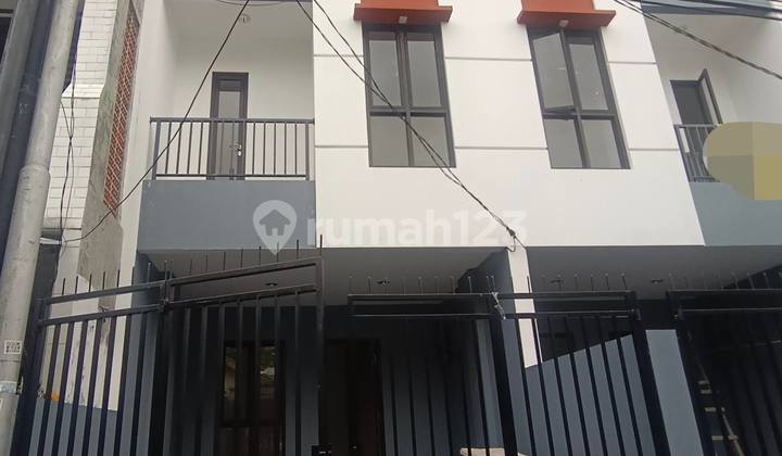 Dijual Rumah Bangunan Baru 4 Lantai Di Sumur Batu Kemayoran, Jakarta Pusat