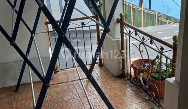Rumah Siap Huni 1,5 Lantai di Bcs Kelapa Gading, Jakarta Utara 2