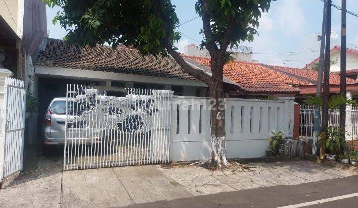 Rumah Asri Dan Strategis Di Kayu Putih, Jakarta Timur  1