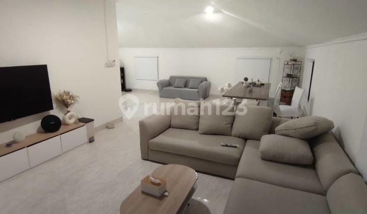 Rumah Hoek Bagus Siap Huni 3.5 Lantai di Sunter Agung, Jakarta Utara Rumah Hoek Bagus Siap Huni 3.5 Lantai di Sunter Agung, Jakarta Utara