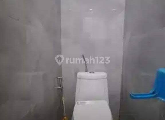 Rumah 3 Lantai Full Furnished Baru Renovasi di Rawamangun, Jakarta Timur 2