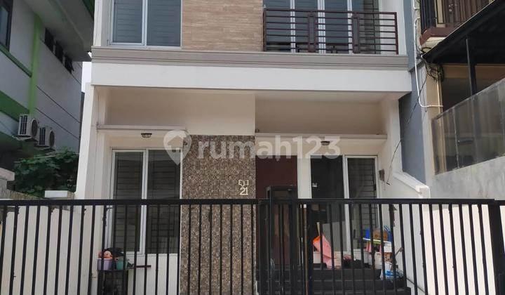 Unfurnished 2-Storey House in Kelapa Gading, North Jakarta