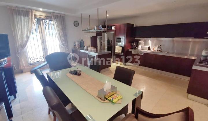 Rumah 3 LT Semi Furnish di Villa Gading Indah,Kelapa Gading,Jakut 1