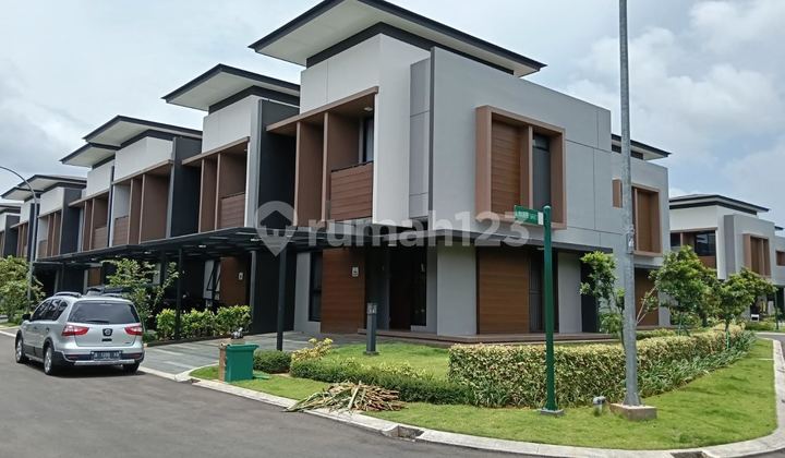 Rumah Brand New Cluster Mulberry Summarecon Bekasi, Bekasi