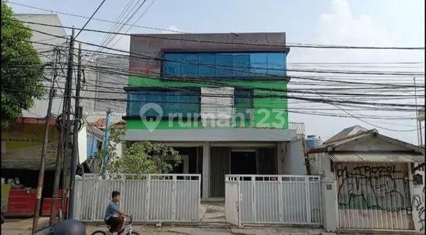 Strategic 2-Story Office Building or Shop House in Utan Kayu, Matraman, East Jakarta Strategic 2-Story Office Building or Shop House in Utan Kayu, Matraman, East Jakarta