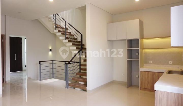 Rumah Baru (Brand New) 3Lt di Komplek Favorite Sunter,Jakut