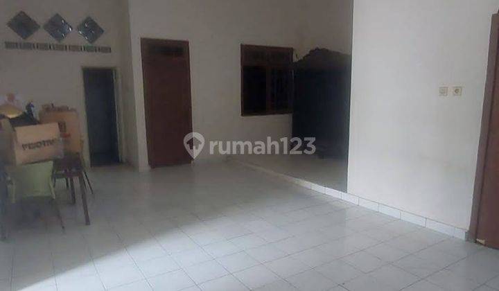 Rumah 2 Lantai Semi Furnish Bisa Untuk Usaha di Utan Kayu, Matraman Jakarta Timur 1