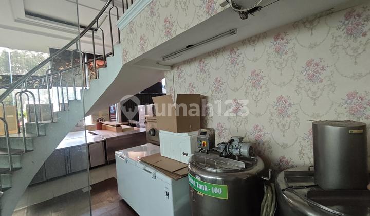 Gudang Siap Pakai Ex Showroom Di Sunter Jakarta Utara