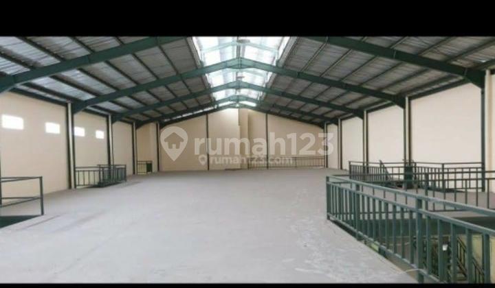 For Rent: 2-story warehouse ready for use in Bandengan, North Jakarta.
