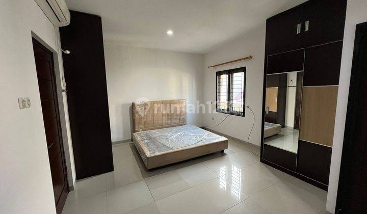 Rumah 2 Lantai Semi Furnished di Kelapa Gading, Jakarta Utara 2