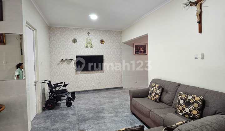 For Sale Fast Cluster Ifolia Harapan Indah Bekasi House