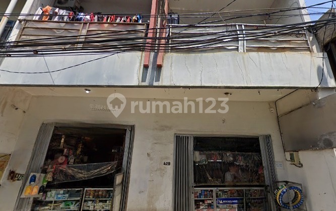Cheap Shop House for Rent in Jembatan Lima, West Jakarta 1