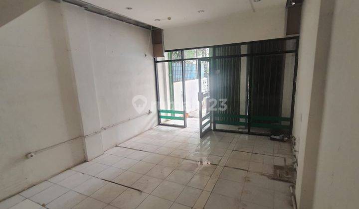 Disewakan Ruko 4 1 2 Lantai Taman Sari, Jakbar 2