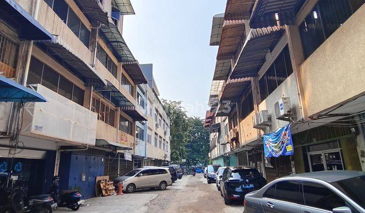 Disewakan Ruko Ketapang  Gajah Mada Jakarta Barat 1