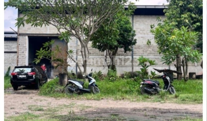 Dijual Cepat Gudang ex pabrik biskuit skrg penyimpanan acces mobil Desa kedung wetan Tangerang