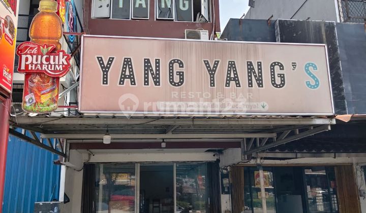 For Rent 4-Story Shop House in Hibrida, Kelapa Gading, North Jakarta