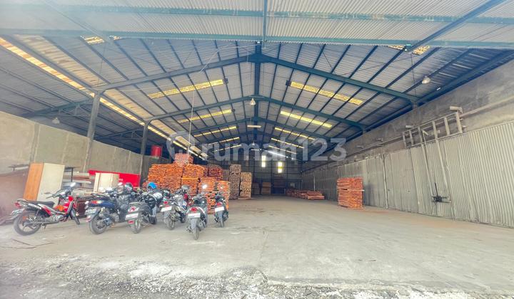 For Sale: Nice Warehouse 3394 m2 with Bonus Wood Oven Business in Tipar Cakung, East Jakarta