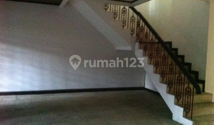 House for Rent in Pejaten 2