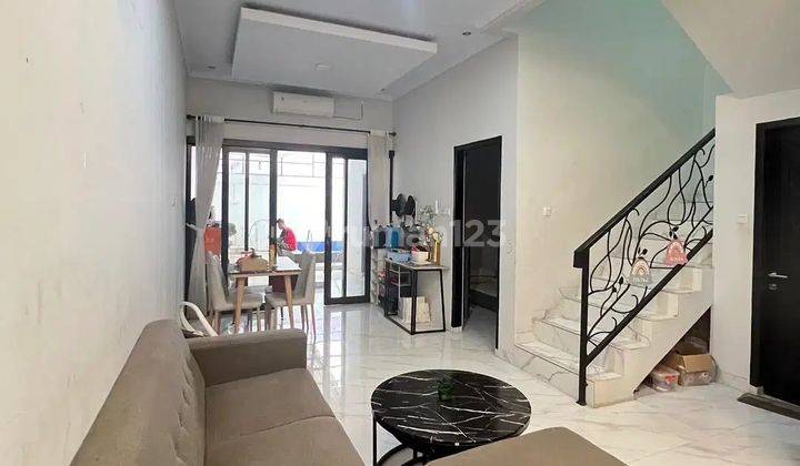 Rumah disewakan di Lenteng Agung 2