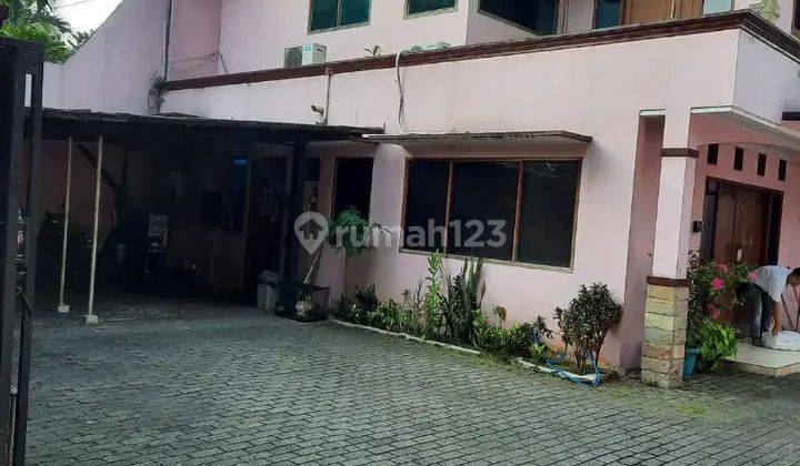 Rumah disewakan di Duren Tiga 1