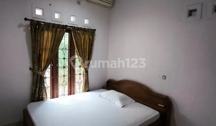 Rumah disewakan di Cipete 2