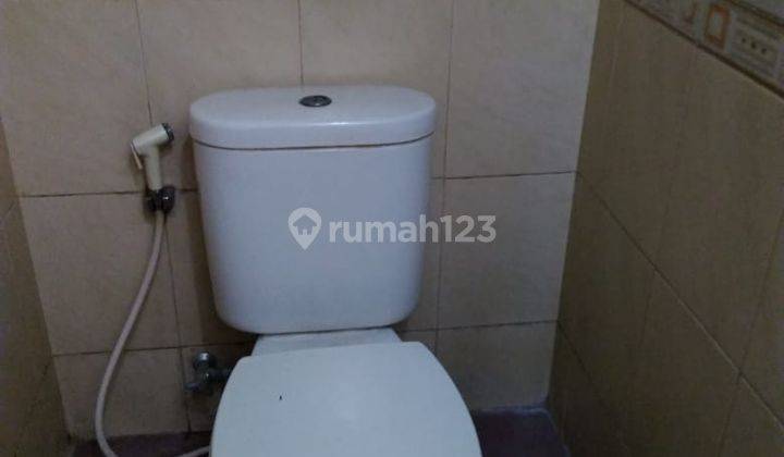 Rumah disewakan di Pejaten 2
