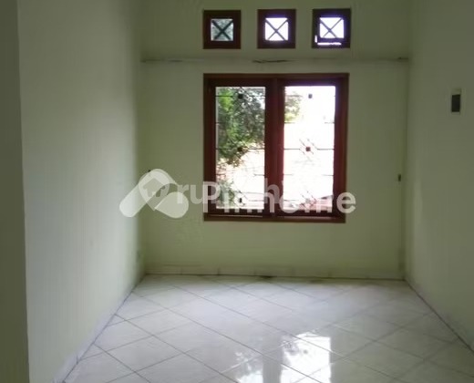 House for Rent in West Dilandak 2