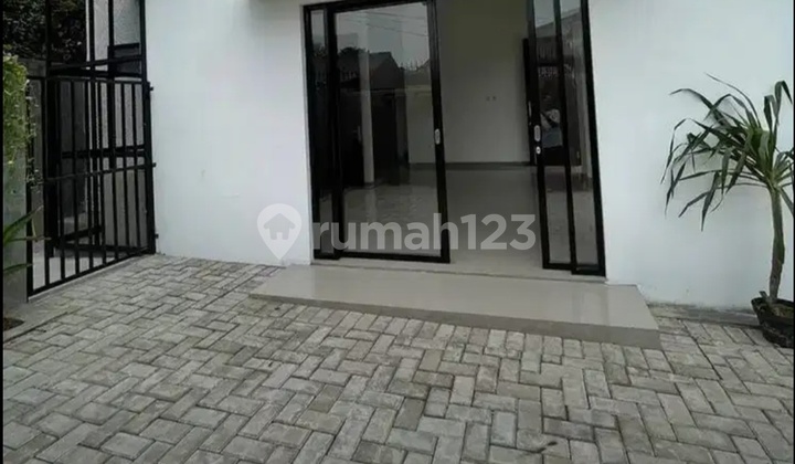 Rumah disewakan di Jagakarsa 2