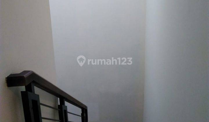 Rumah disewakan di Pejaten 2