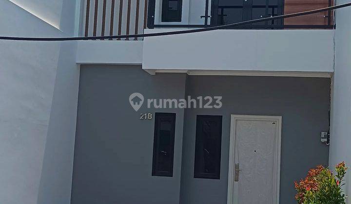 Rumah Mewah Modern Baru 2 lantai di Jalan Cempaka Putih Tengah  1