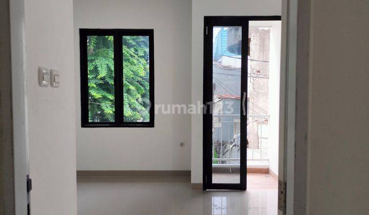 Rumah Minimalis 2 lantai di Kebon Kosong Kemayoran Jakarta Pusat 2