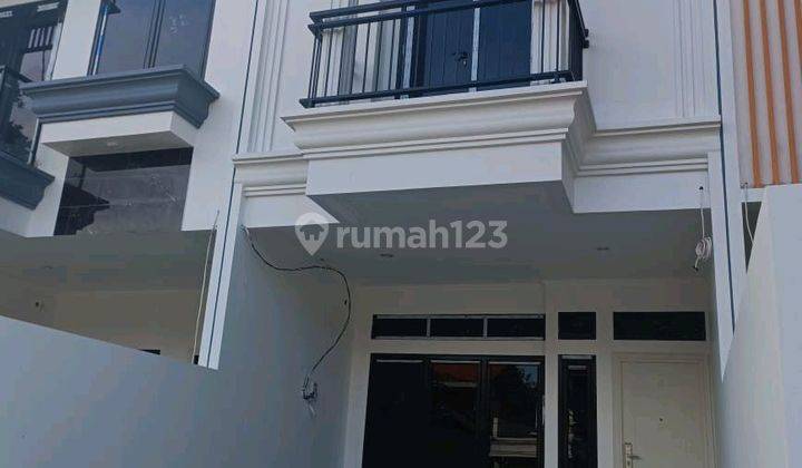 Rumah Modern Elegan Deket Itc Cempaka Mas Kemayoran Jakarta Pusat 1