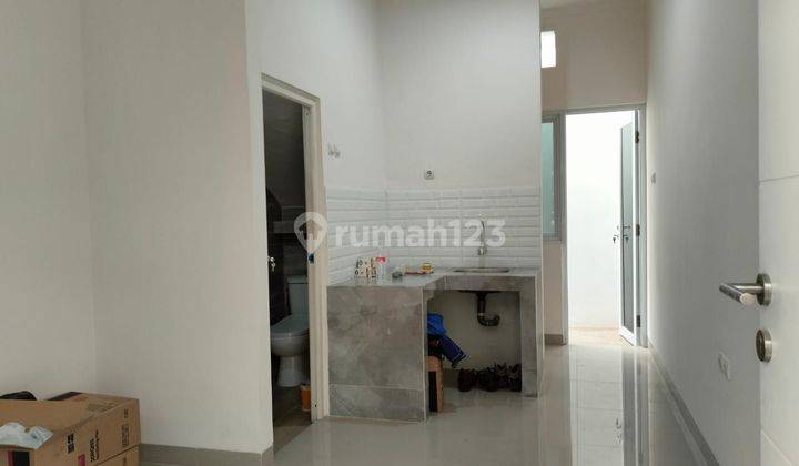 Rumah 2 Lantai SHM modern minimalis dekat dengan perkantoran 2