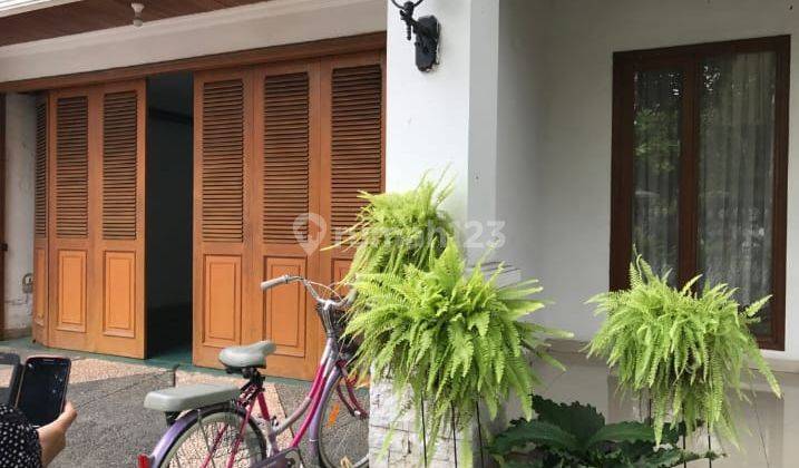 Dijual Rumah Mewah 2 Lantai SHM di Menteng, Jakarta Pusat 2