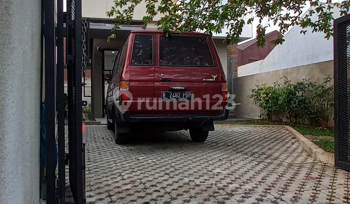 Rumah Desain Minimalis 2 Lantai SHM di Pancoran Mas Depok 2