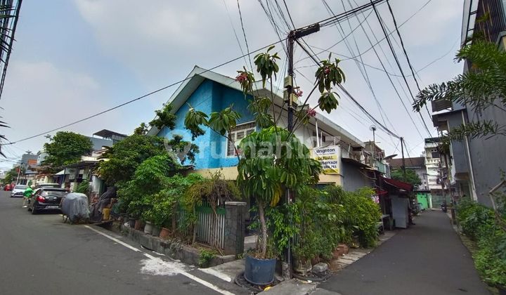 Dijual Rumah 2 Lantai di lokasi strategis tengah kota Jakarta dekat Monas Dijual Rumah 2 Lantai di lokasi strategis tengah kota Jakarta dekat Monas
